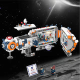 Interaktivna svemirska stanica od kockica