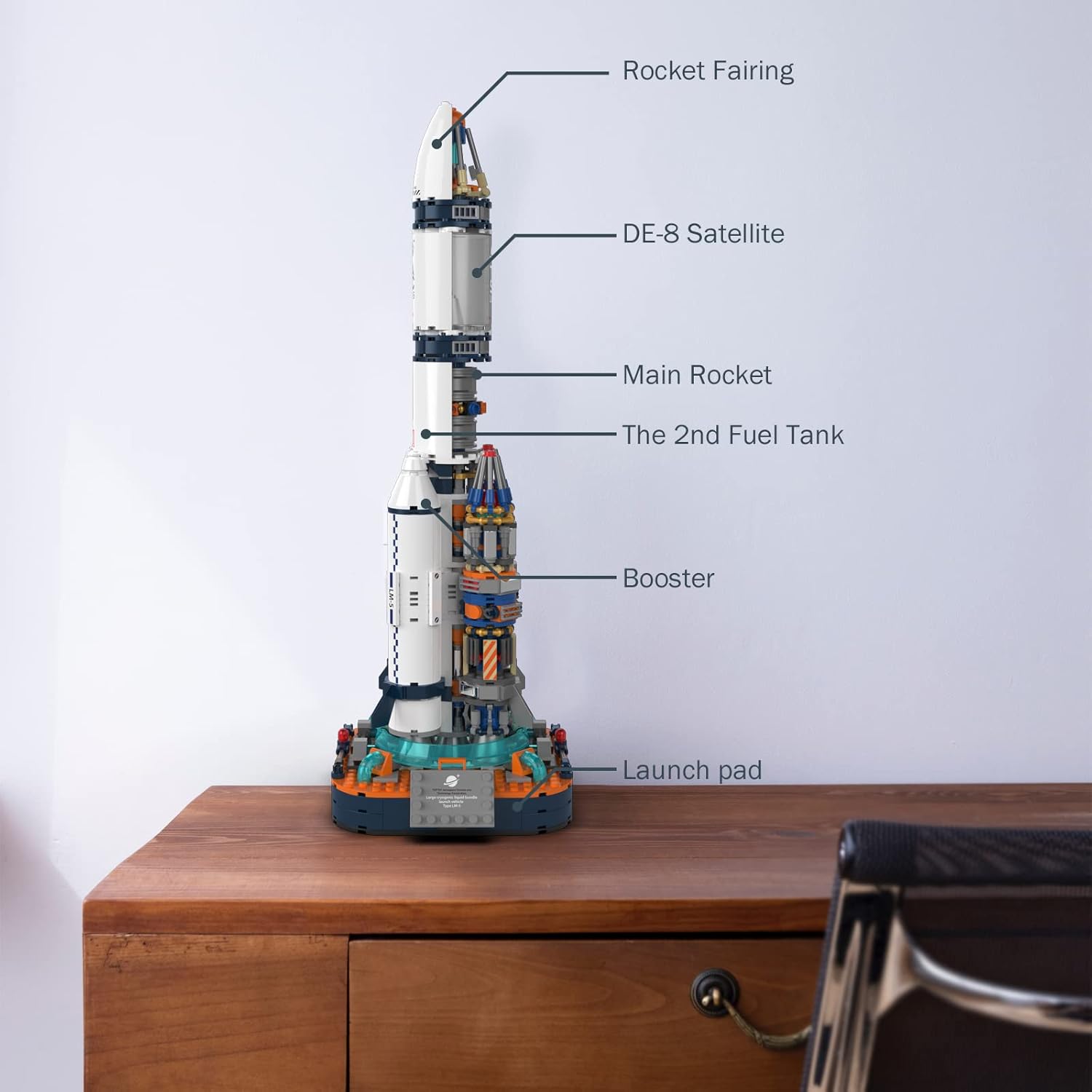 Kolekcija Istraživanje Svemira - Raketa 43 cm