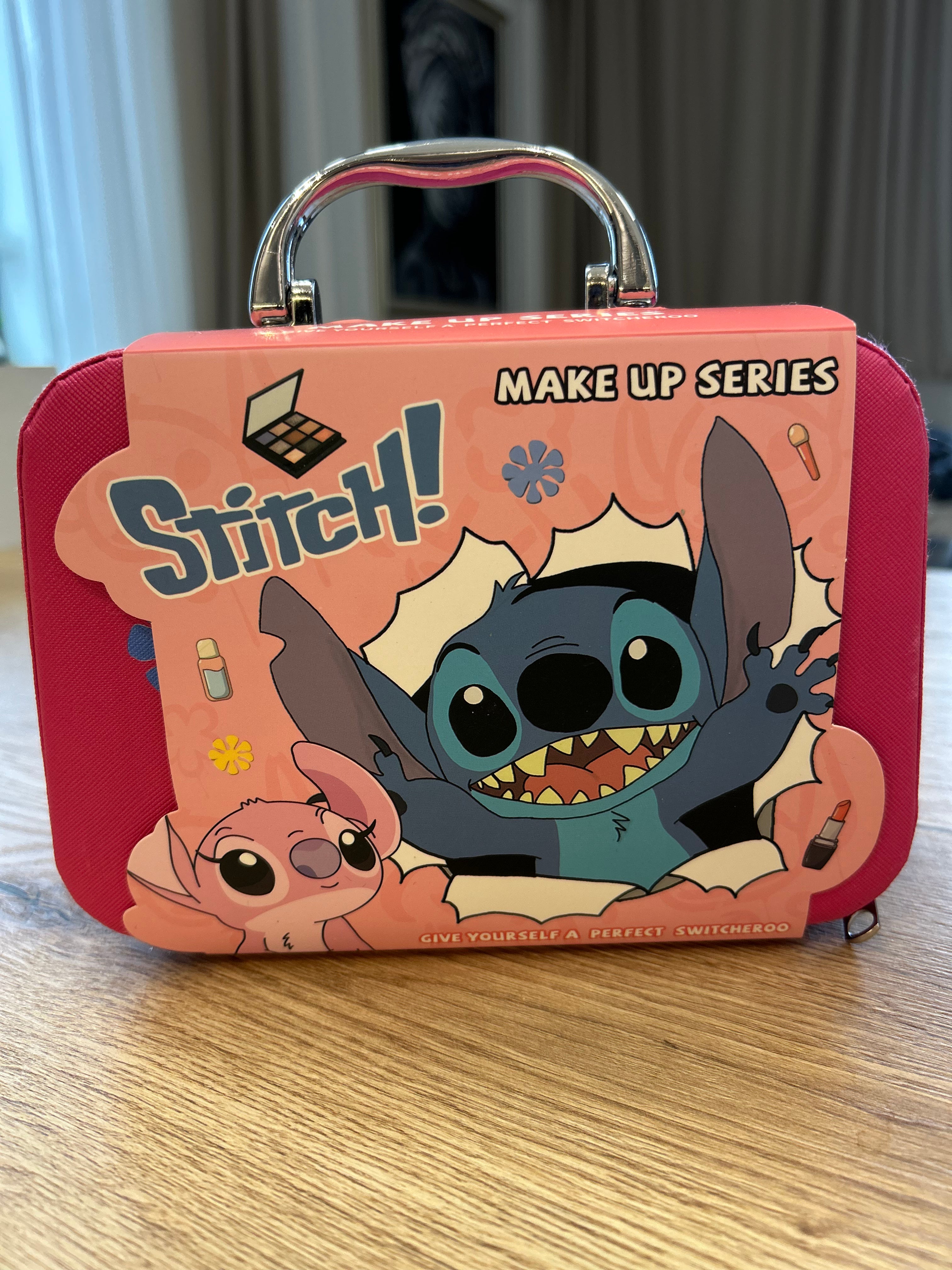 Dečiji set za šminku i ulepšavanje - STITCH