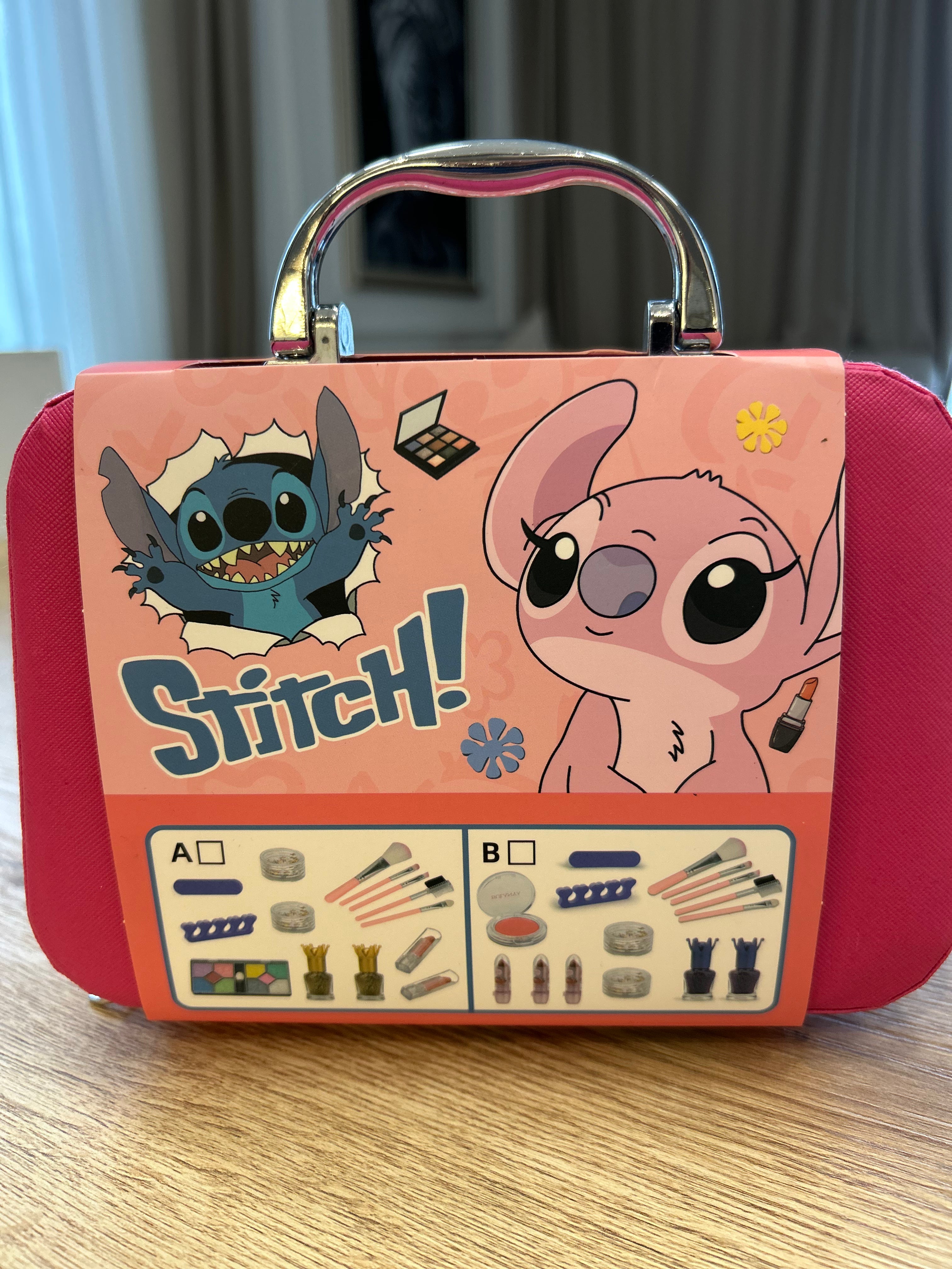Dečiji set za šminku i ulepšavanje - STITCH