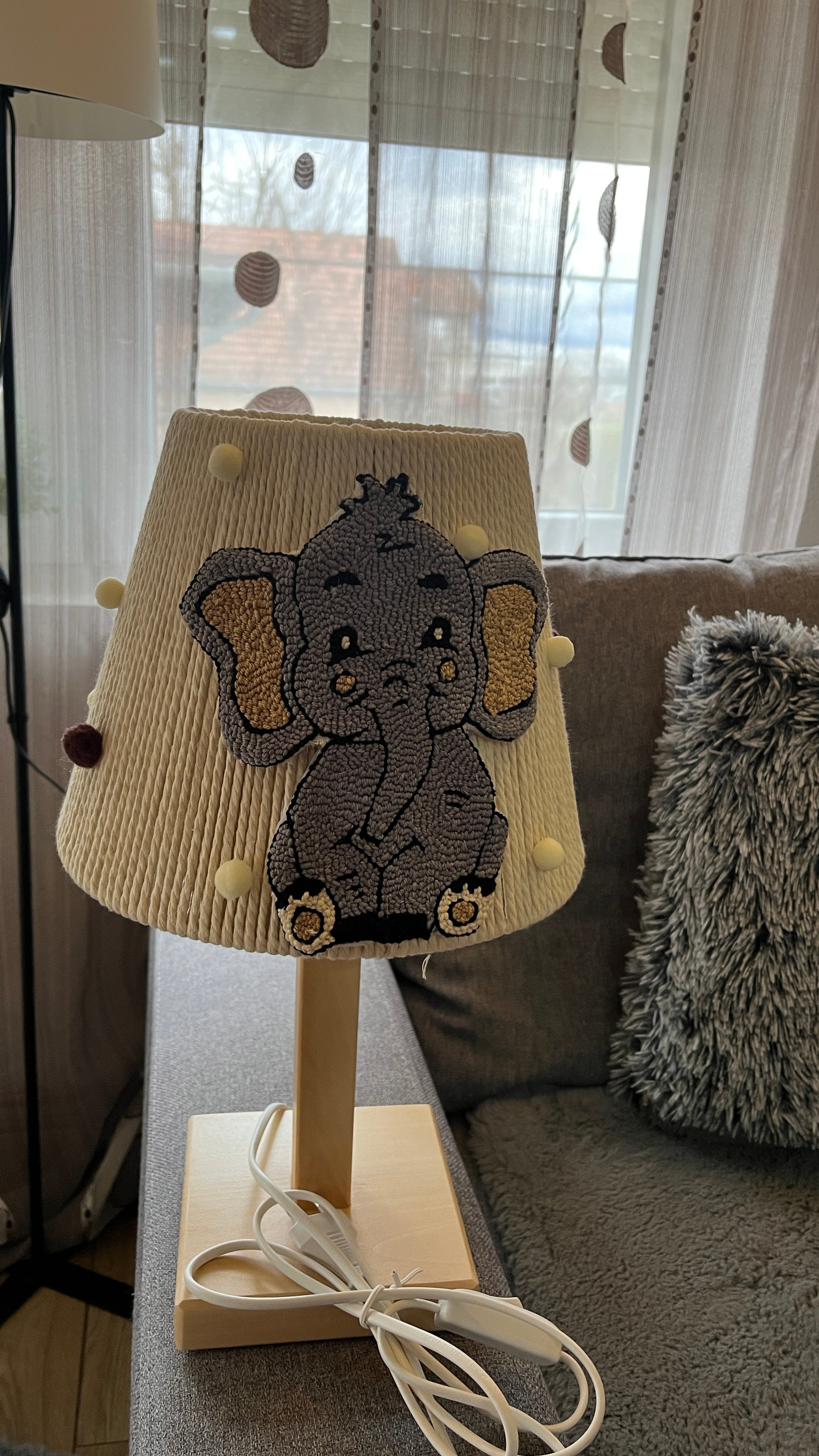 Dečije Ručno Izrađene Stone Lampe